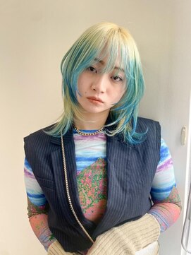 レコ 渋谷(LECO) ブロンド×水色のデザインカラー