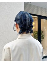 ニール 名古屋 伏見 丸の内(NEELU)&nbsp;【Neelu_misa】結んでも可愛い！ネイビーブルー