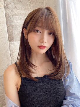 ロンドアリシア 金山(Lond Alexia) 20代30代 レイヤー グレージュ 髪質改善 縮毛矯正 1045