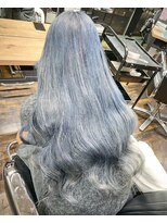 ガルボ ヘアー(garbo hair)&nbsp;ハイトーン ケアブリーチ ホワイトカラー 10代 20代