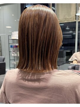 ビューシンサイバシ(VIEW SHINSAIBASHI) 絶妙な束間の大人っぽボブ10代20代30代