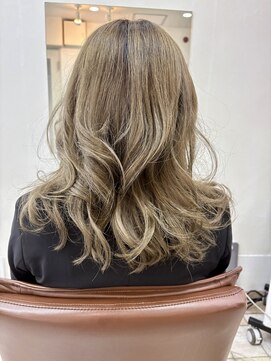 ヘアーサロンアンク(hair salon anc) ダブルカラー、スモーキーアッシュベージュ