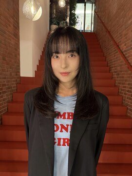 コードプラスリム(CODE+LIM) レイヤーカット/顔まわりレイヤーカット