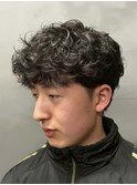 スパイラルパーマ　メンズカット　メンズパーマ　韓国　眉カット
