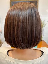 ミーノ(mｉｅｎｏ)&nbsp;ぱつっと重ためボブ