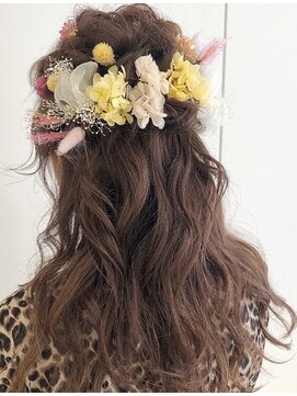 エミィ(emme) ロングウェーブ×アレンジ［立川/立川駅/立川南口/髪質改善］