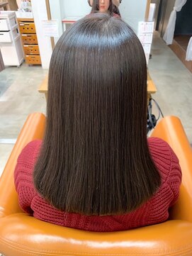 アイノア(AInoa) セミロング×グレーベージュ