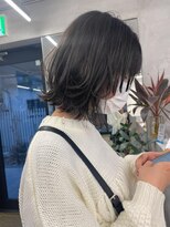 ナル(nalu.)&nbsp;ウルフカット / レイヤーカット / ブルーブラック