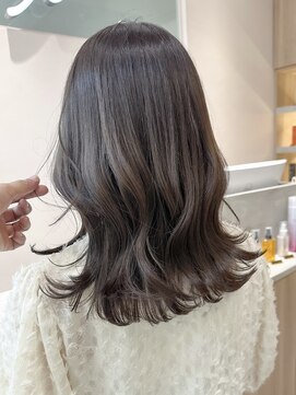 ウェイズトウキョウ 新宿店(Ways TOKYO) シークレットハイライトでつくるくすみベージュ