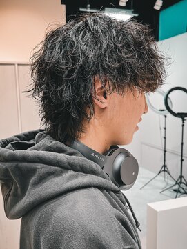 ルースト 渋谷店(ROOST) マッシュウルフ/ウルフ/ツイストスパイラル/波巻き