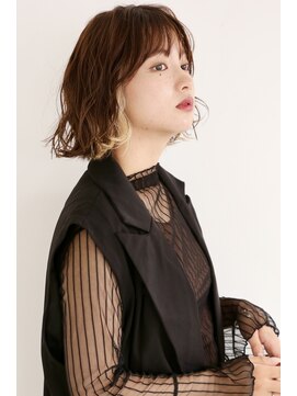 フルショウ アシヤ(FURUSHO ASHIYA) 無造作カール 小顔ショート インナーカラー イヤリングカラー