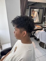 アイズ 海老名(AIZU) スパイキーショート ピンパーマ ツイストパーマ 波巻き 眉毛