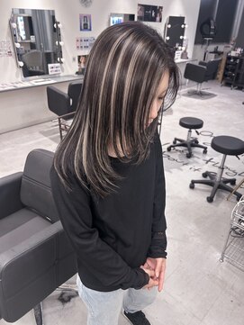 キング 高槻(K!ng) 縮毛矯正髪質改善ハイライトレイヤーカット枚方美容室エクステ