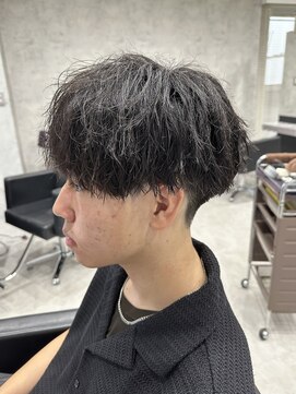 シャイン 大宮(SHINE) メンズカット/パーマ/ヘッドスパ/ブリーチ/眉毛/韓国/大宮/Men's