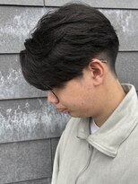 ヒュイル バイ ニアウ(Hwyl by Niau)&nbsp;メンズマッシュセンターパートスパイラルパーマニュアンスパーマ