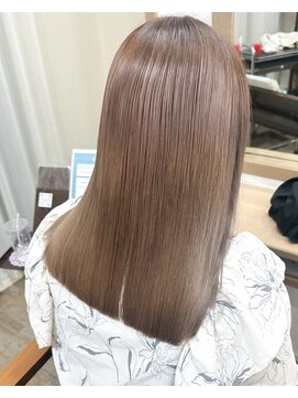 ラウラアンドロー(LAURA&RO) ダブルカラー/ケアブリーチ/インナーカラー/ベージュ【塚口】