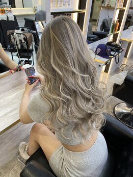 ラピス 千葉(Lapis) ブリーチ/ダブルカラー/エクステ/髪質改善/ブリーチ＆ダブルカラ