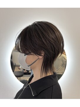 ホープ(hope) 中性ウルフ×センターパート×ウルフカット×大阪梅田×茶屋町