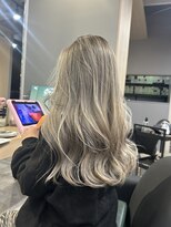 リア 布施店(Lia)&nbsp;ホワイトバレイヤージュ★