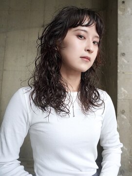 ハーヒム(her him) ロングパーマ/スパイラルパーマ/ハードパーマ/ウルフパーマ/警固