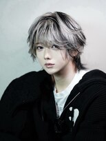 シン(syn) ホワイト×ブラックデザインカラー ×中性ウルフ