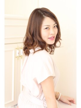 ヘアサロン ティファレス(Hair Salon TIPHARETH) 片編みバングでキュートなフェミニンアレンジstyle