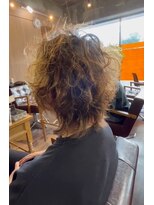 ニカ(NIKA) ウルフレイヤーカールスタイル