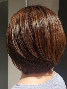 イヴ (EVE) 柔らかショートボブ＊サロンスタイル 【代々木/新宿】