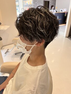 ヒーズドゥ(Hi s.deux) ハイライトカラー