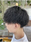縦落ちツイストパーマ刈り上げマッシュ黒髪好印象ソフトツイスト
