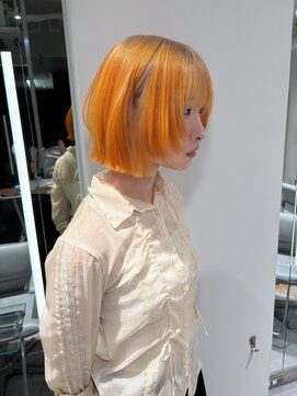 ユニック ウメダ(unique UMEDA) オレンジとブロンドのルーツカラー