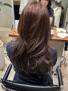 オムズ(OM's) ミディアムヘア/レイヤーカット