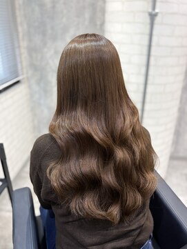 ジーナ 博多(Zina) 【 shiori 】大人気＊ マロンブラウン