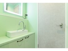 ソヨン 蕨店(SOYON)の雰囲気(テーマはグリーン!メンズとレディースのユニセックスサロン◎)