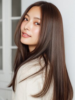 縮毛矯正でツヤ仕上がりが高評価♪ダメージ最小限の自然な仕上がり酸性ストレートも人気◎【東川口】
