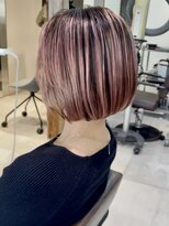 トルネード(TORNADO)&nbsp;外国人風ボブ ピンクアッシュ カーテンバング海外ガールt1220