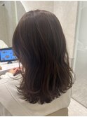 柔らかミディアムボブ