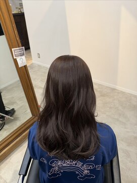 ニュウニュウ(NIU NIU) ほんのりラベンダーグレージュ