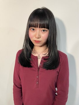 マール 矢場町(MARL) ミディアムレイヤーカット