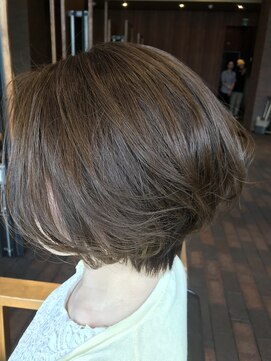 フルショウ 苦楽園店(FURUSHO) 【小顔補正立体カット】美シルエット☆ボブショート