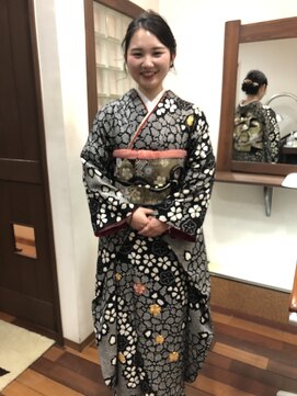 ラ ヴィナチュレル(La vie neturelle) 成人式ヘアセット&着付け