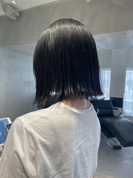 ガリカ 渋谷(Gallica) 【小岩井美希】ぱっつんボブ x ダークグレージュ/暗髪カラー