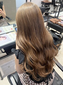 ピボット 北千住(PIVOT) ミルクティーベージュ