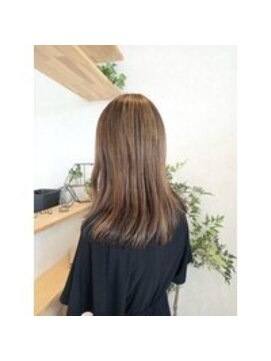 アグ ヘアー グローブ 金沢八日市店(Agu hair grove) ハイライトで透明感あるスタイル