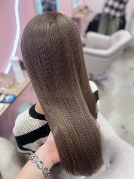 ウィクシーミミ 栄矢場町店(wixy mimi) ベージュ