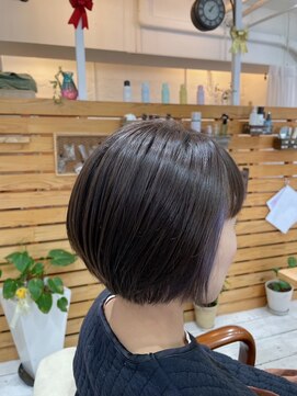 コンフィープラス(comfy plus) 小顔ストレートボブイヤリングカラーorインナーカラー