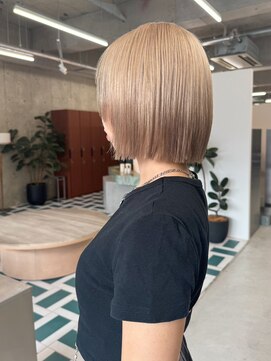 ノエ(noe) ミニボブ×ハイトーンカラーMI14