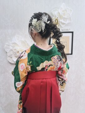 アトリエビューティーアミュ(atelier beauty AmU) 卒業式 袴着付け 編みおろしポニー