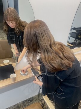 ユッカ 梅田(YUCCA) 【 YUCCA 】大人可愛い20代30代40代ハイトーンベージュ