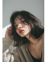 ラナ 新宿(lana)&nbsp;こなれミディアム/顔まわり/レイヤーカット/【lana hair 新宿】